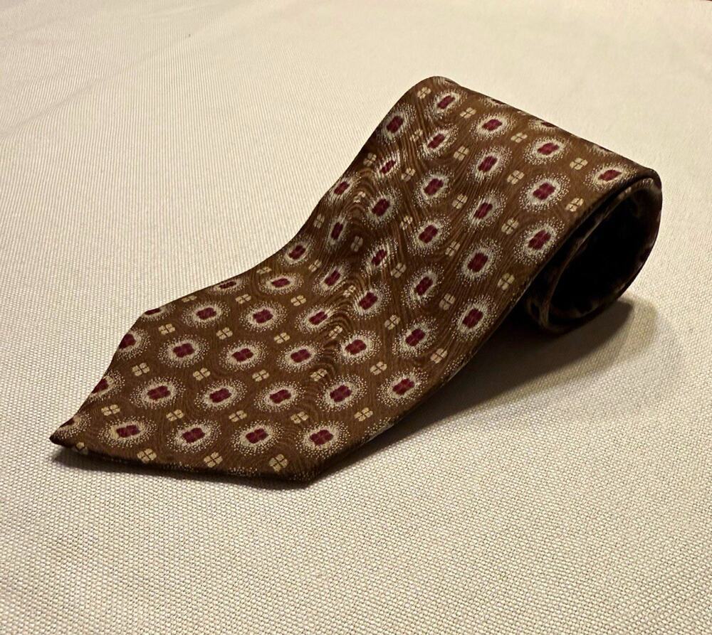 VTG Giorgio Armani Men’s Woven Silk Tie Brown/Burgundy/beige Geometric Logo